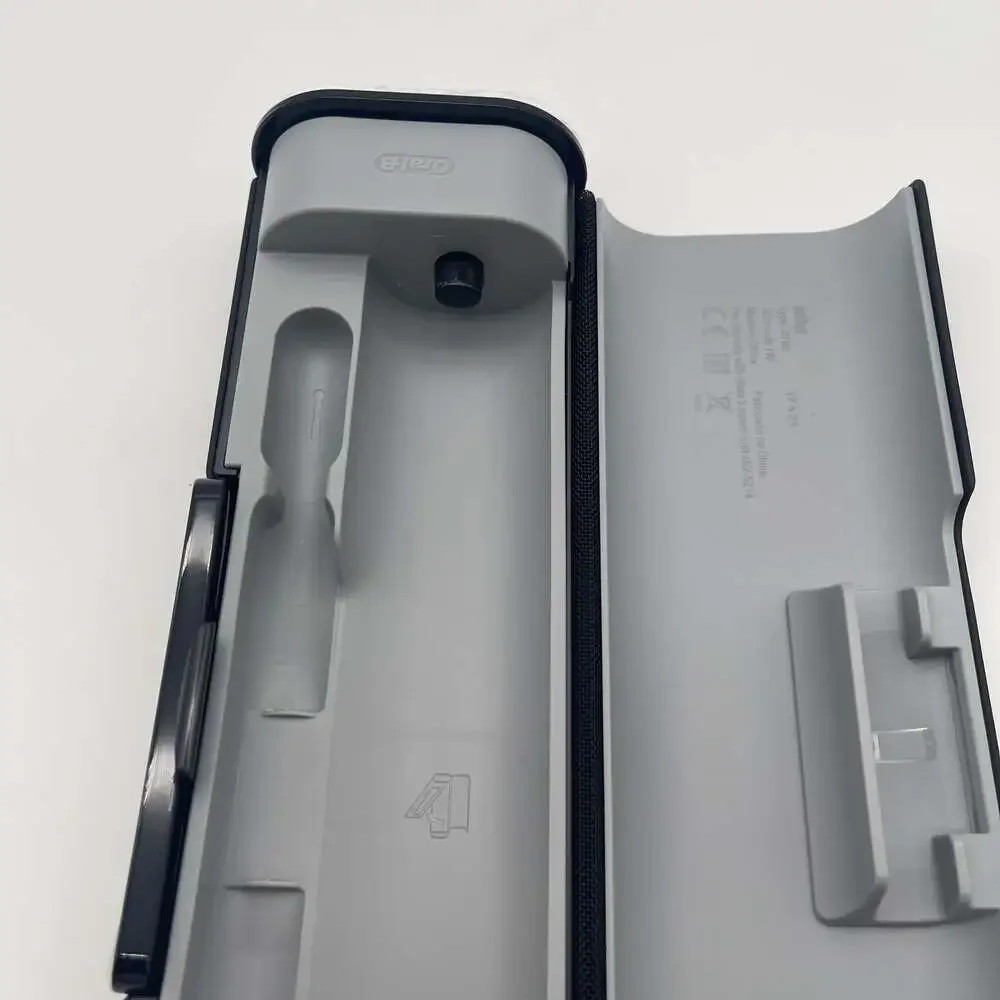 Oral-B‎ Braun Genius Series Charging Travel Case Type 3760 Black